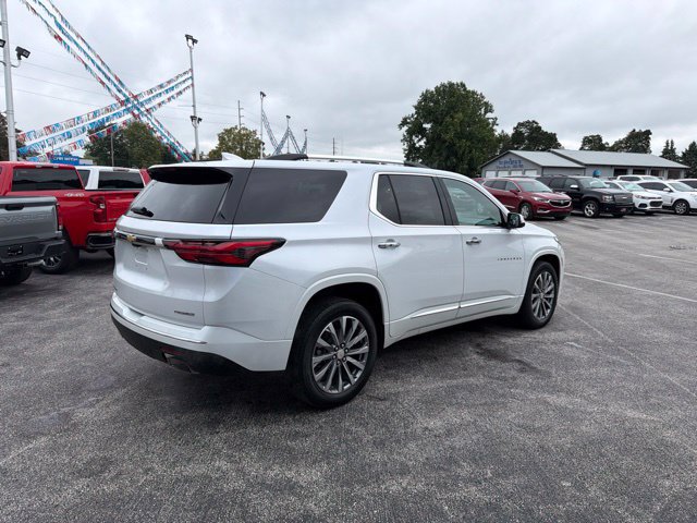 Used 2023 Chevrolet Traverse Premier w/ LPO, Floor Liner Package AWD/4WD image 13