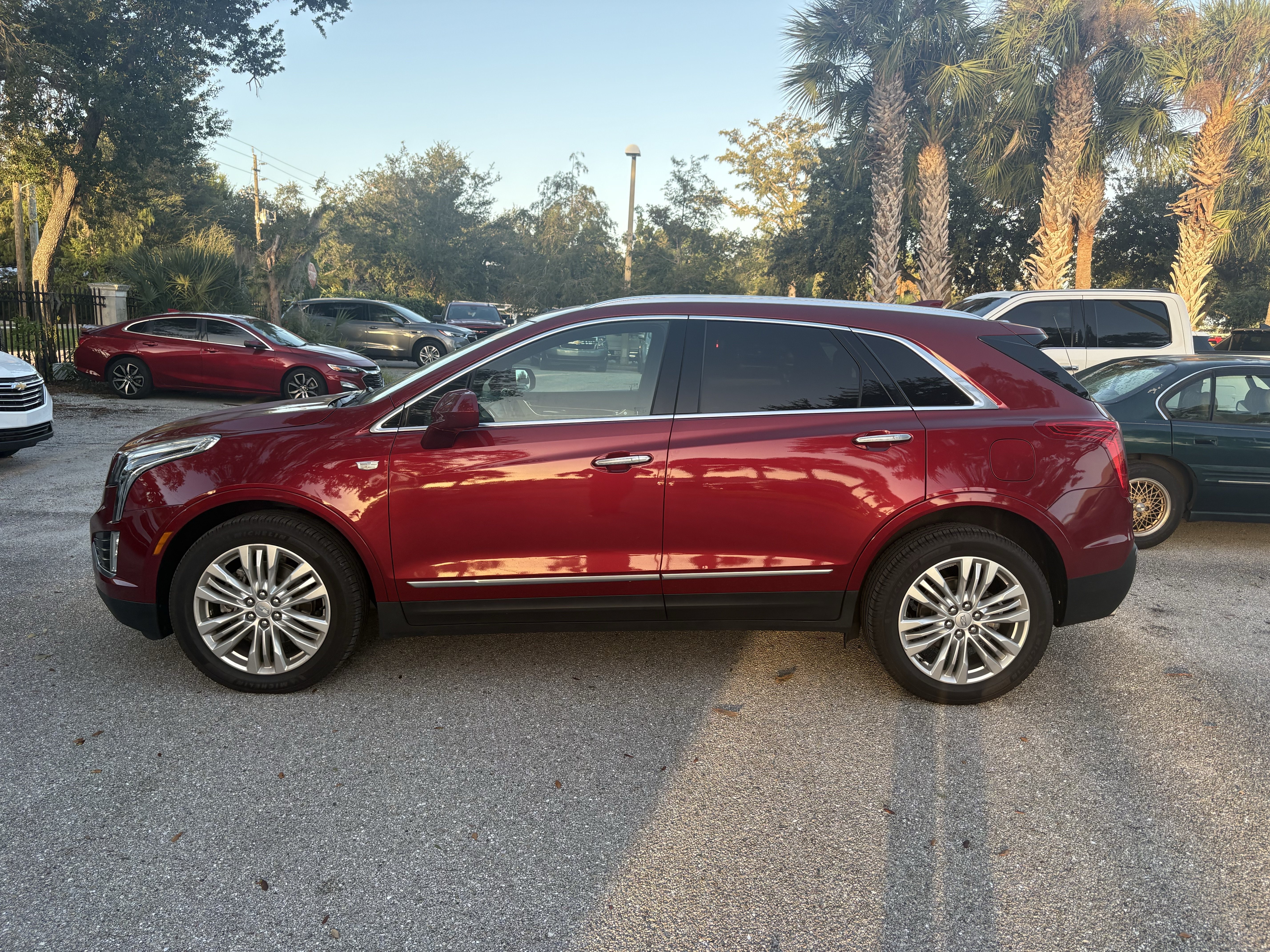 Used 2019 Cadillac XT5 Premium Luxury FWD image 4