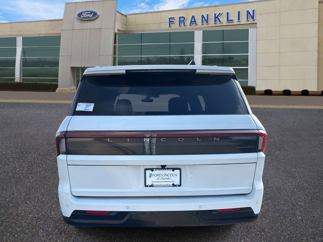 New 2025 Lincoln Navigator Reserve w/ Jet Appearance Package image 6