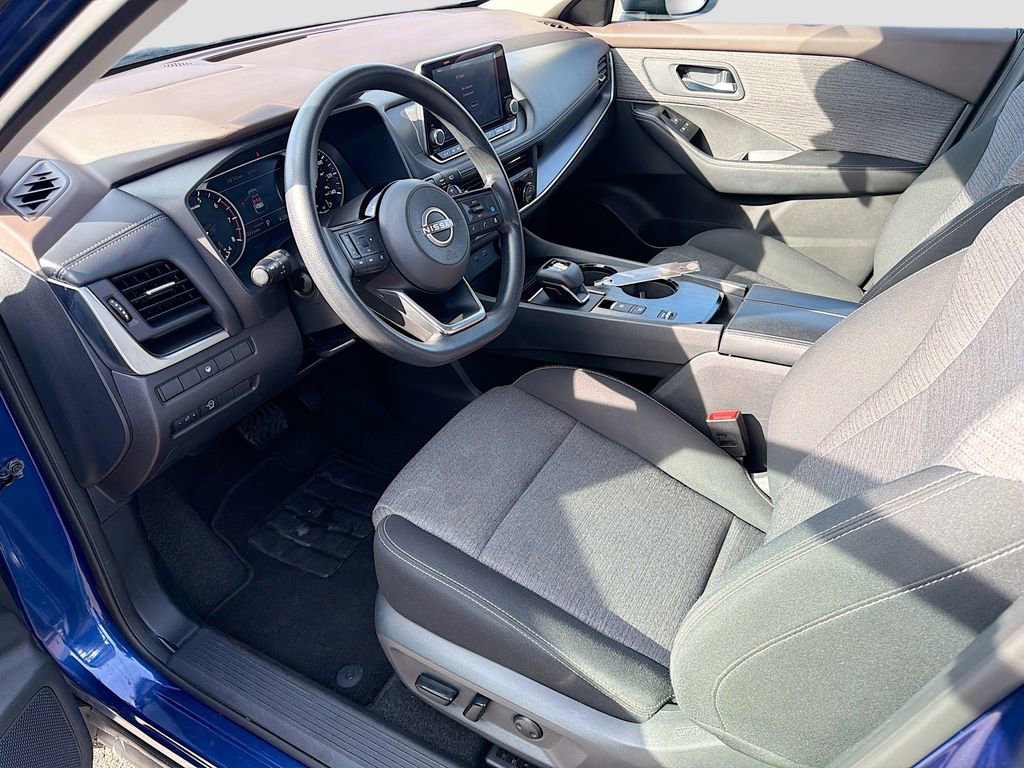 Used 2023 Nissan Rogue SV image 28
