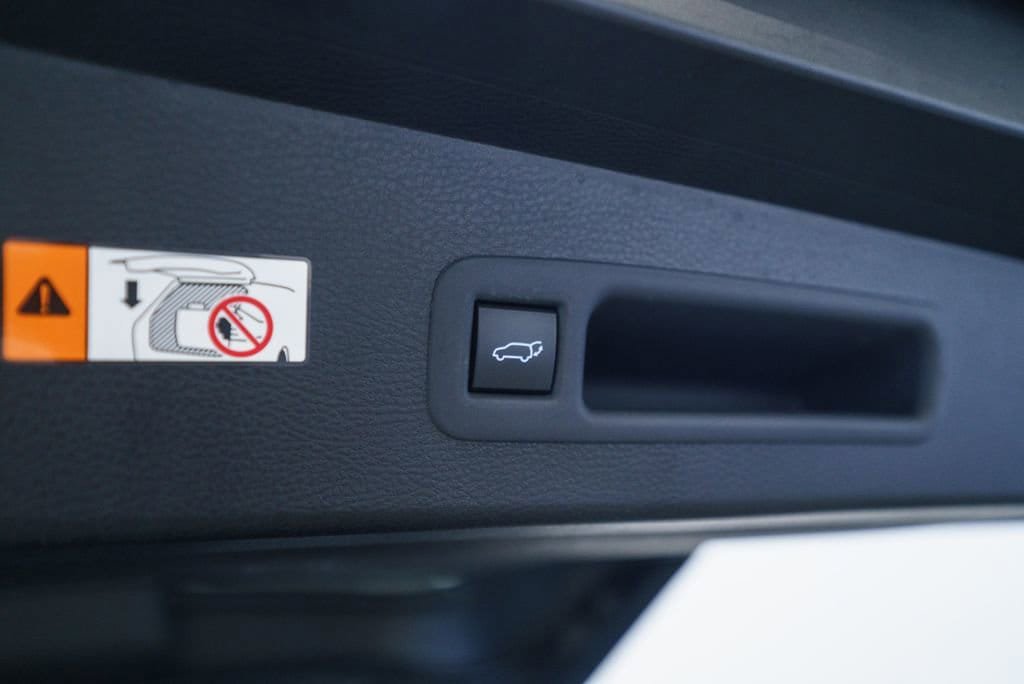 Certified 2026 Toyota Sienna LE FWD image 37