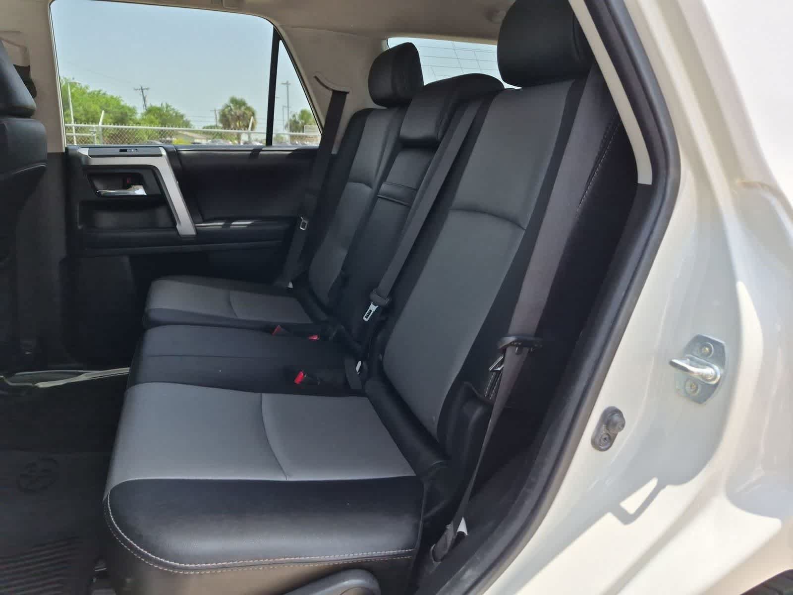 Used 2022 Toyota 4Runner SR5 Premium w/ Moonroof Package AWD/4WD image 24