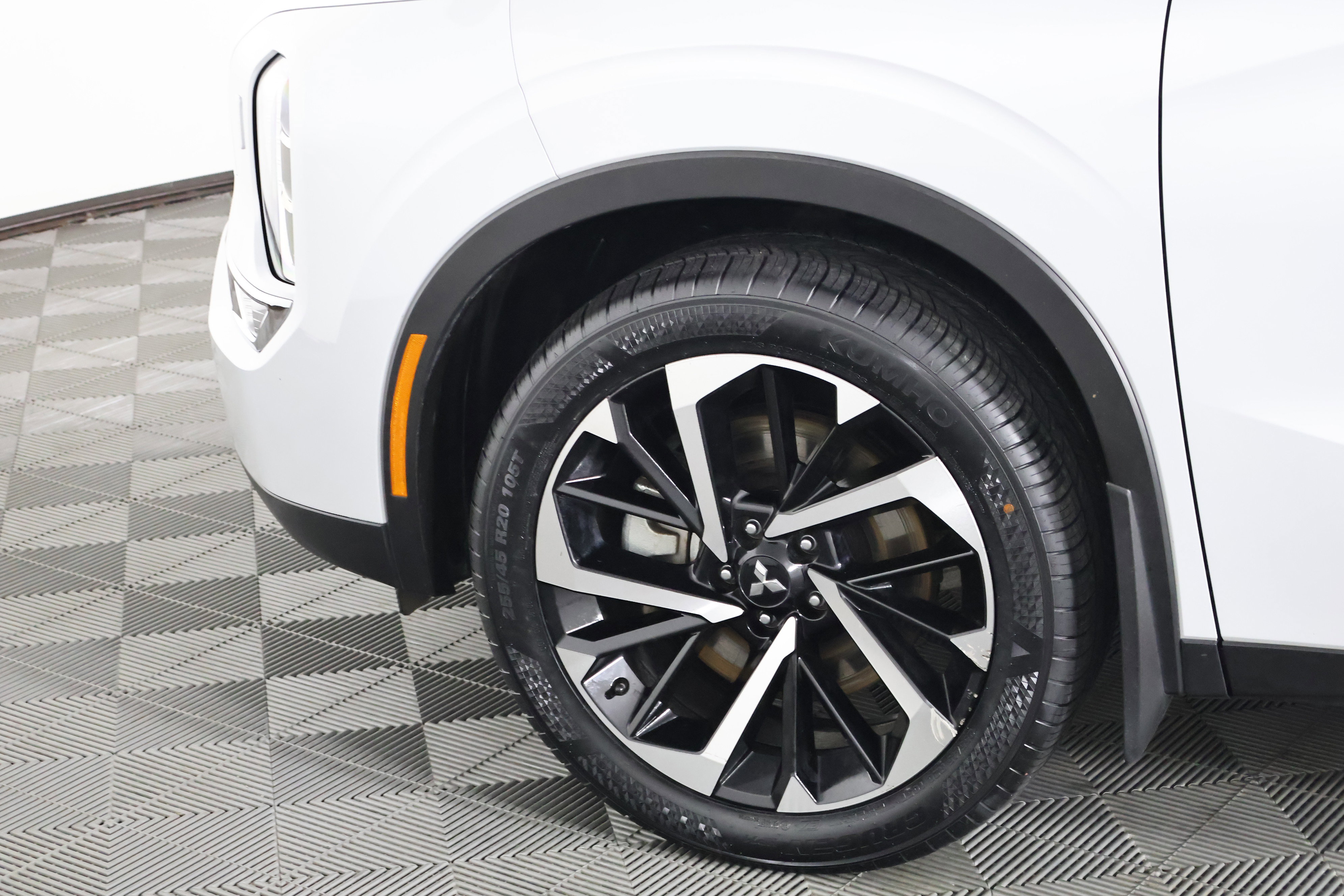 Used 2023 Mitsubishi Outlander SE AWD/4WD image 51