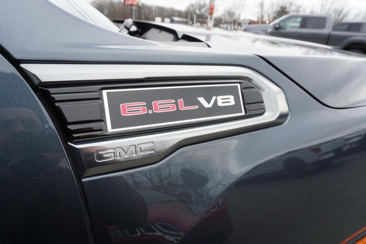 Used 2020 GMC Sierra 2500 AT4 w/ AT4 Premium Package image 4