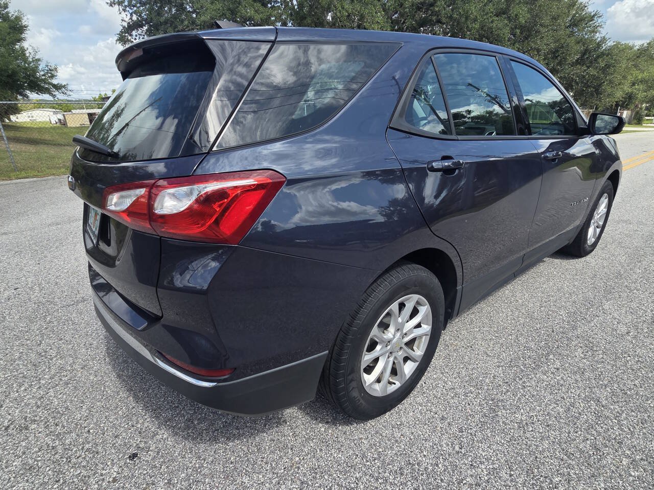 Used 2018 Chevrolet Equinox LS FWD image 8