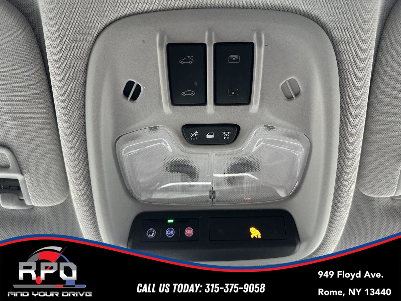 Used 2021 Chevrolet TrailBlazer LT w/ Sun and Liftgate Package AWD/4WD image 32