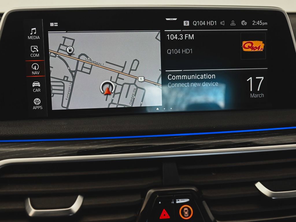 Used 2022 BMW 740i xDrive w/ M Sport Package image 23