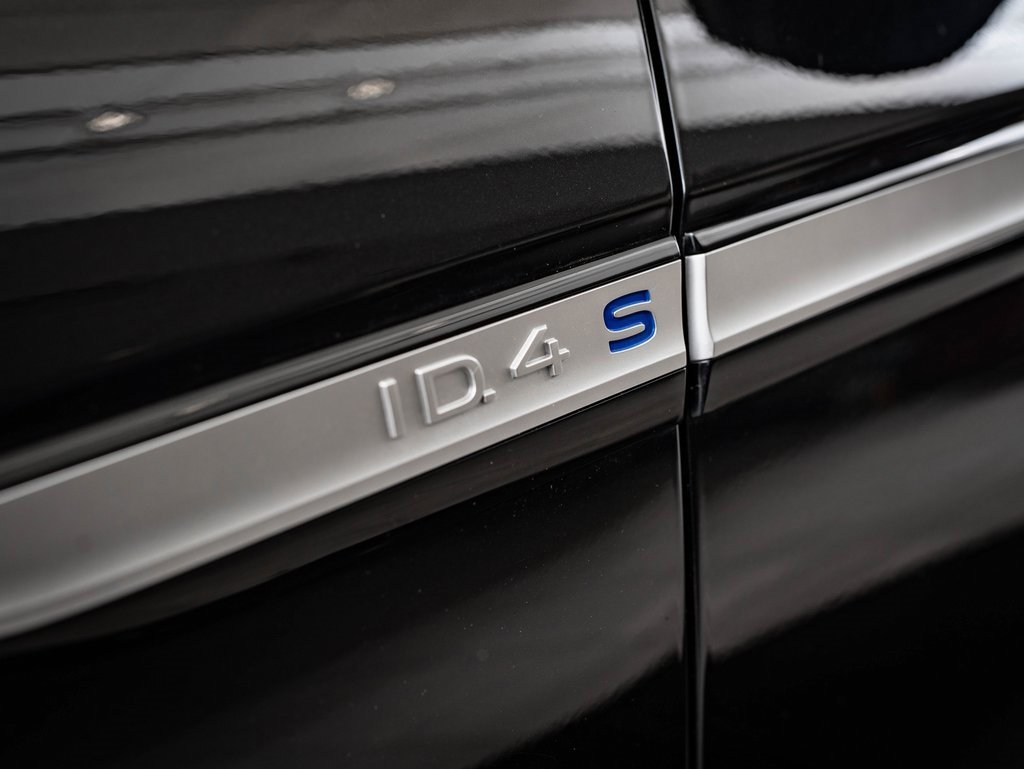 Used 2024 Volkswagen ID.4 S image 9