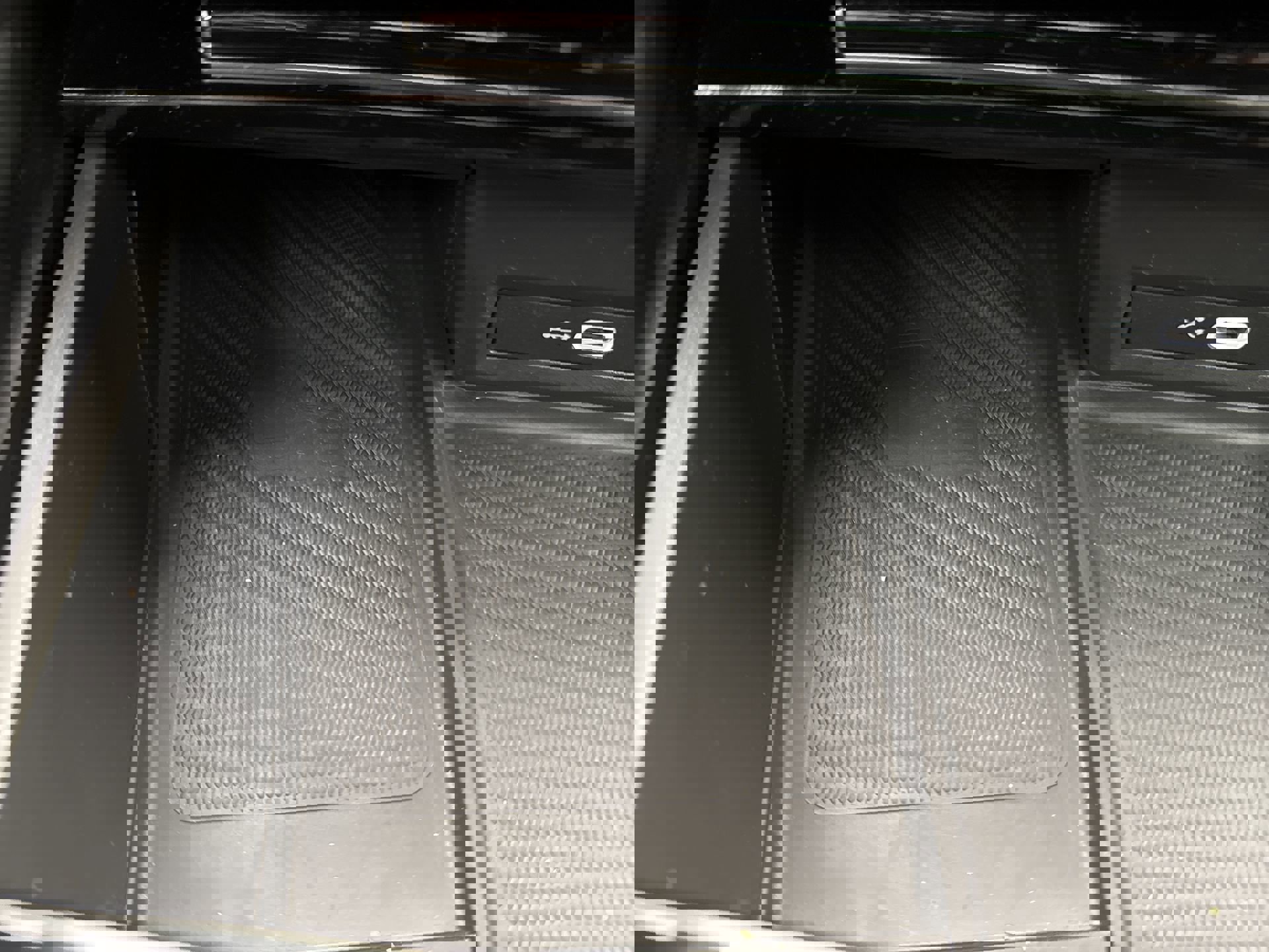 Used 2024 Volkswagen Atlas Cross Sport SEL Premium R-Line image 18