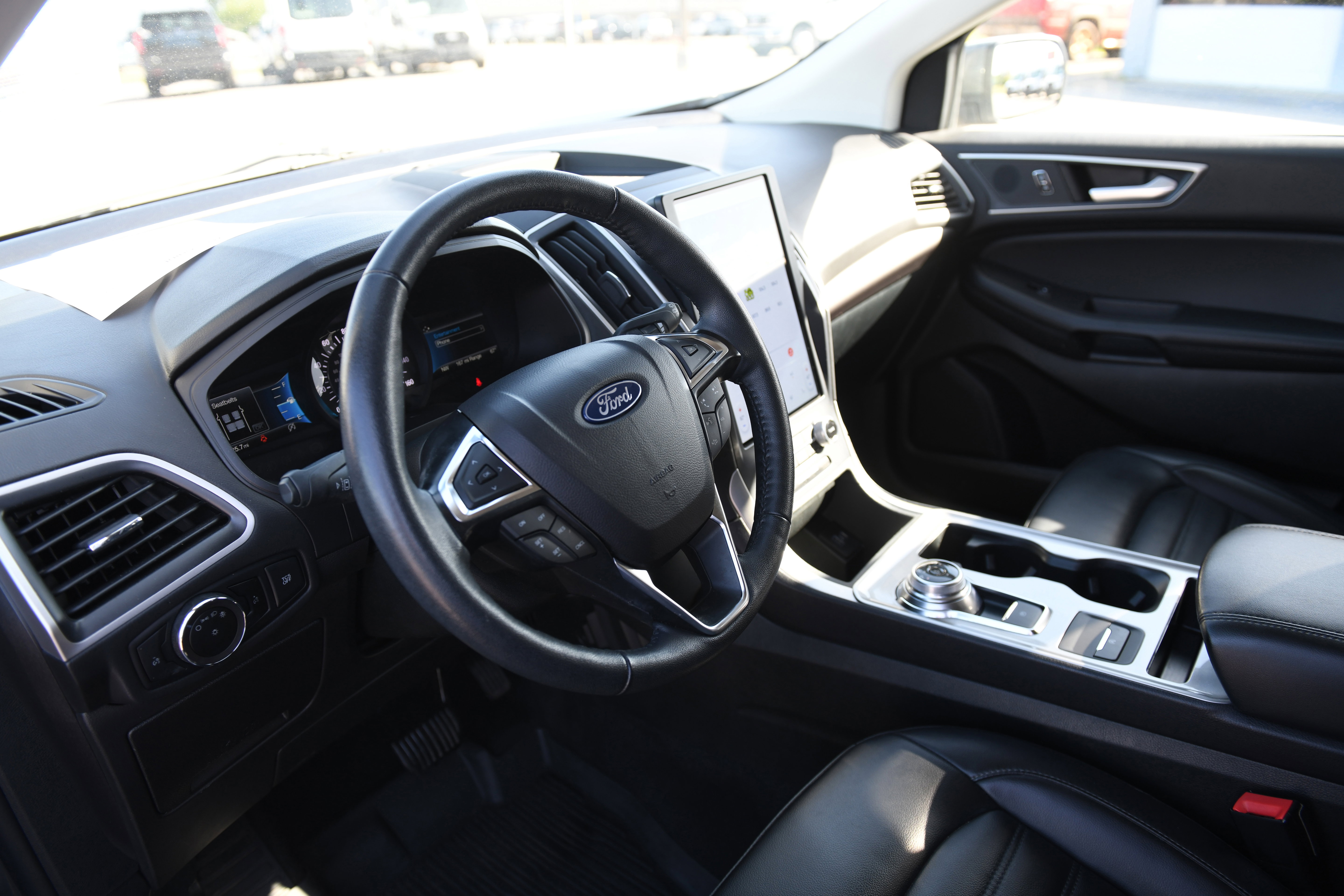 Used 2023 Ford Edge SEL image 15