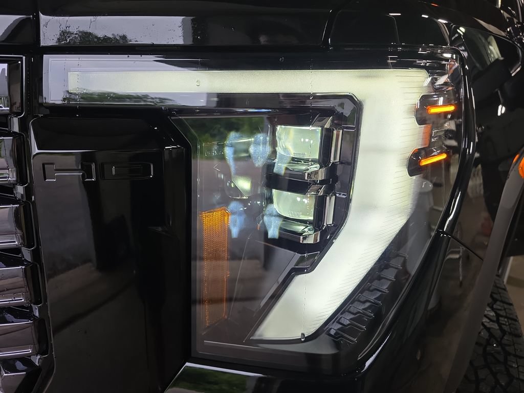 New 2026 GMC Sierra 3500 Denali Ultimate w/ LPO, Black Badging Package AWD/4WD image 33