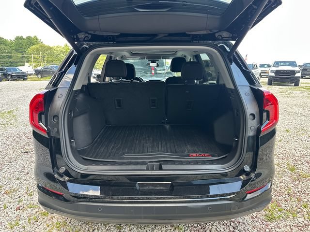 Used 2023 GMC Terrain SLE w/ Driver Convenience Package AWD/4WD image 13