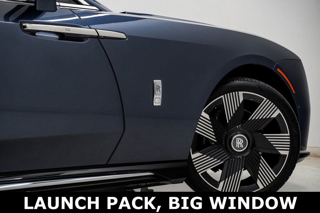 Used 2024 Rolls-Royce Spectre w/ Spectre Launch Package image 16