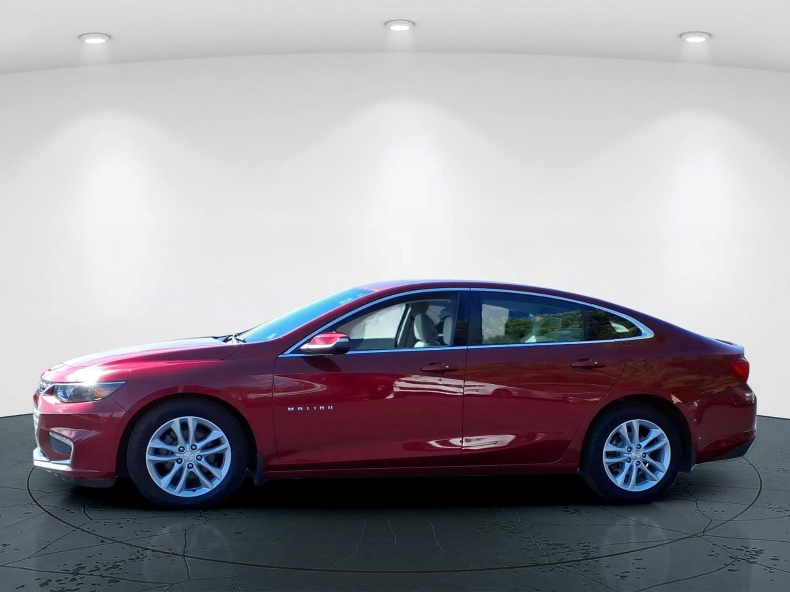 Used 2017 Chevrolet Malibu LT FWD image 6