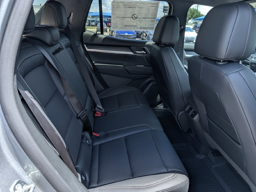 New 2027 GMC Terrain Elevation w/ Elevation Premium Package FWD image 28