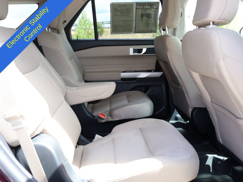 Used 2022 Ford Explorer XLT image 12