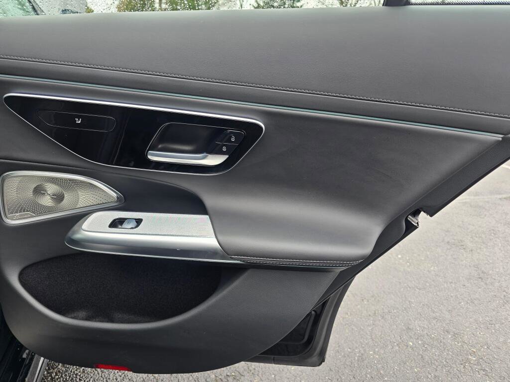 Used 2024 Mercedes-Benz E 450 4MATIC Sedan image 25