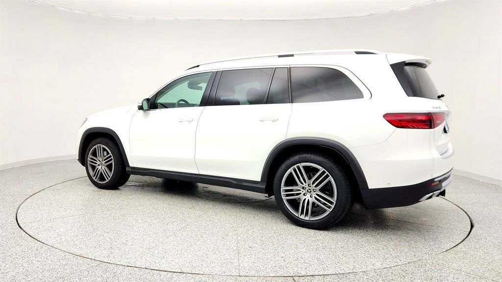 Used 2024 Mercedes-Benz GLS 450 4MATIC image 7