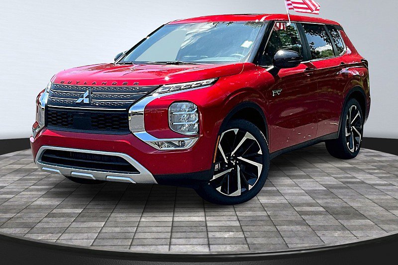 Used 2024 Mitsubishi Outlander SE AWD/4WD image 1