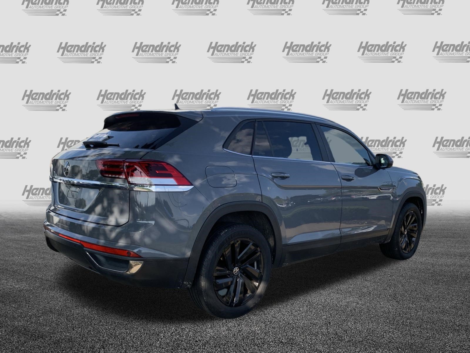 Used 2023 Volkswagen Atlas Cross Sport SE w/ Black Wheel Package FWD image 10