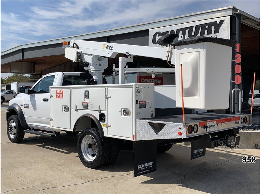 Used 2018 RAM 4500 Tradesman RWD image 12