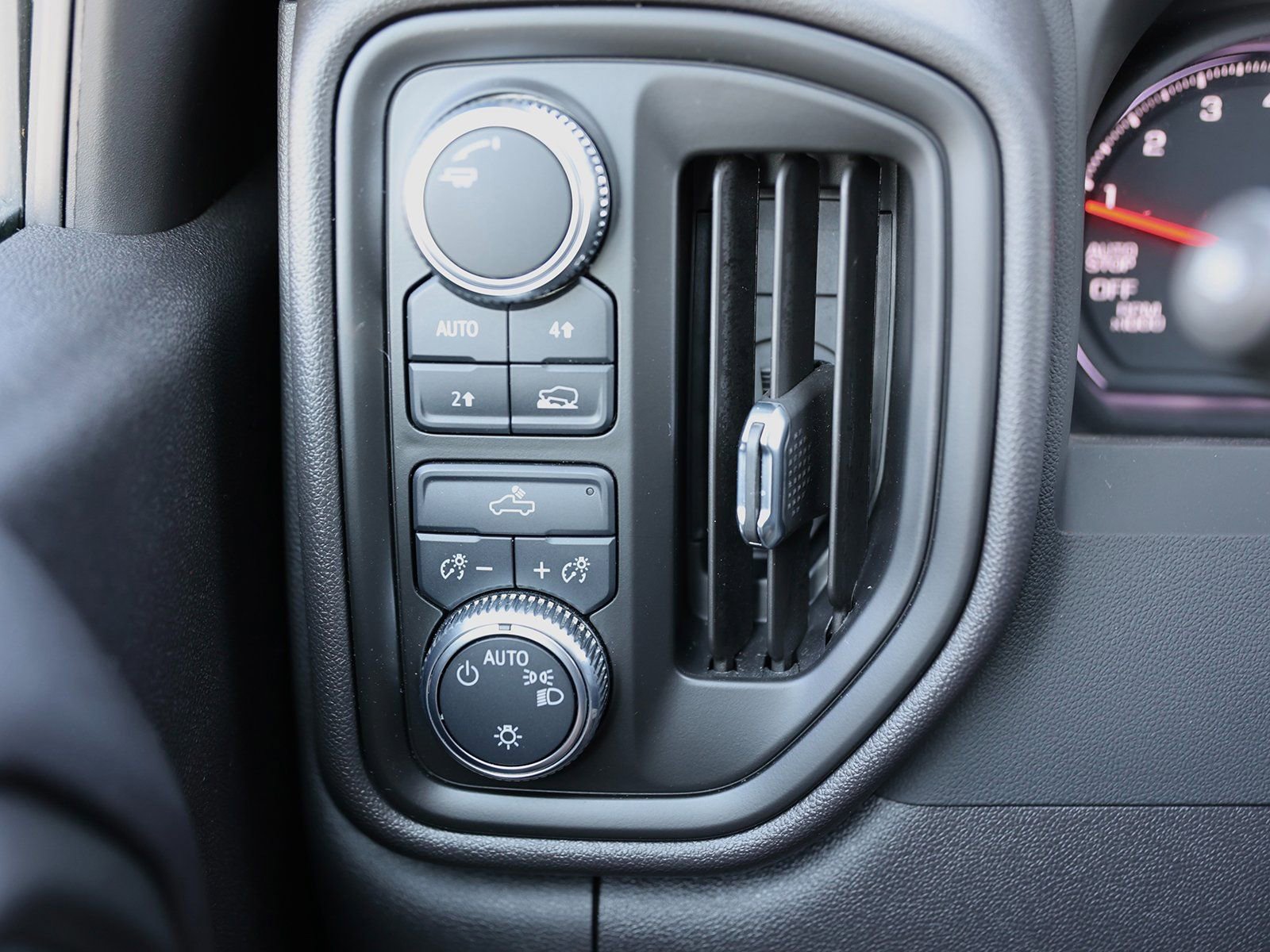 Certified 2024 GMC Sierra 1500 Pro w/ Convenience Package image 26