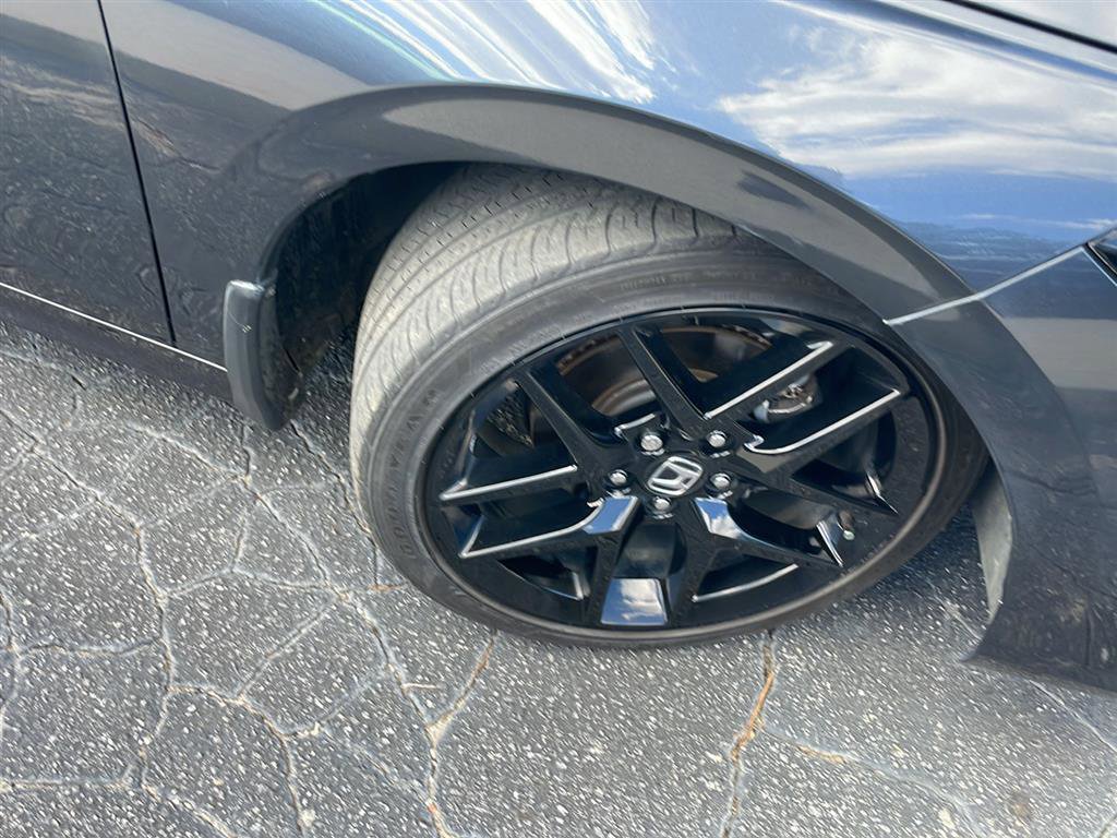 Used 2023 Honda Civic Sport image 10