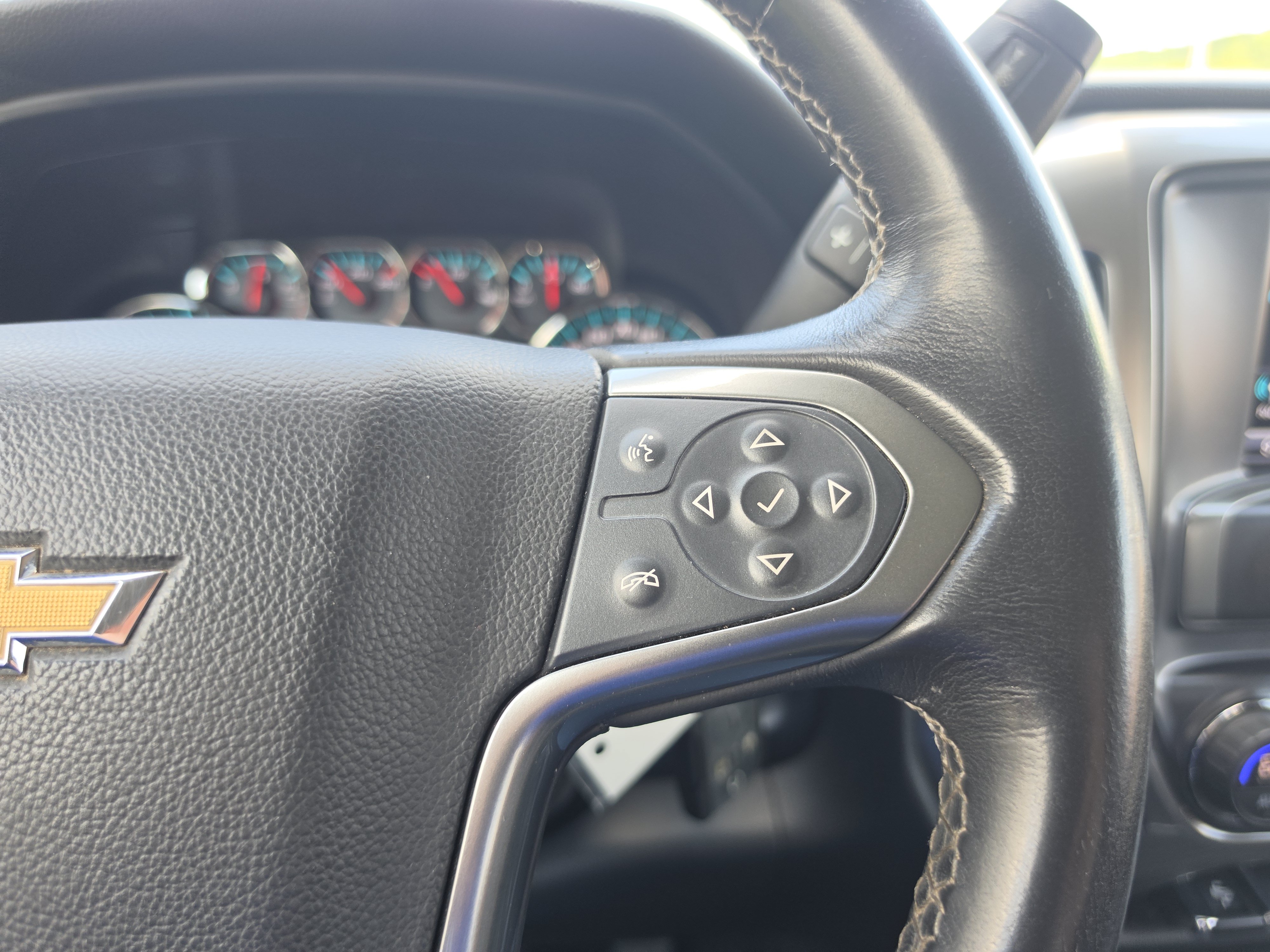 Used 2017 Chevrolet Silverado 1500 LT w/ All Star Edition AWD/4WD image 20