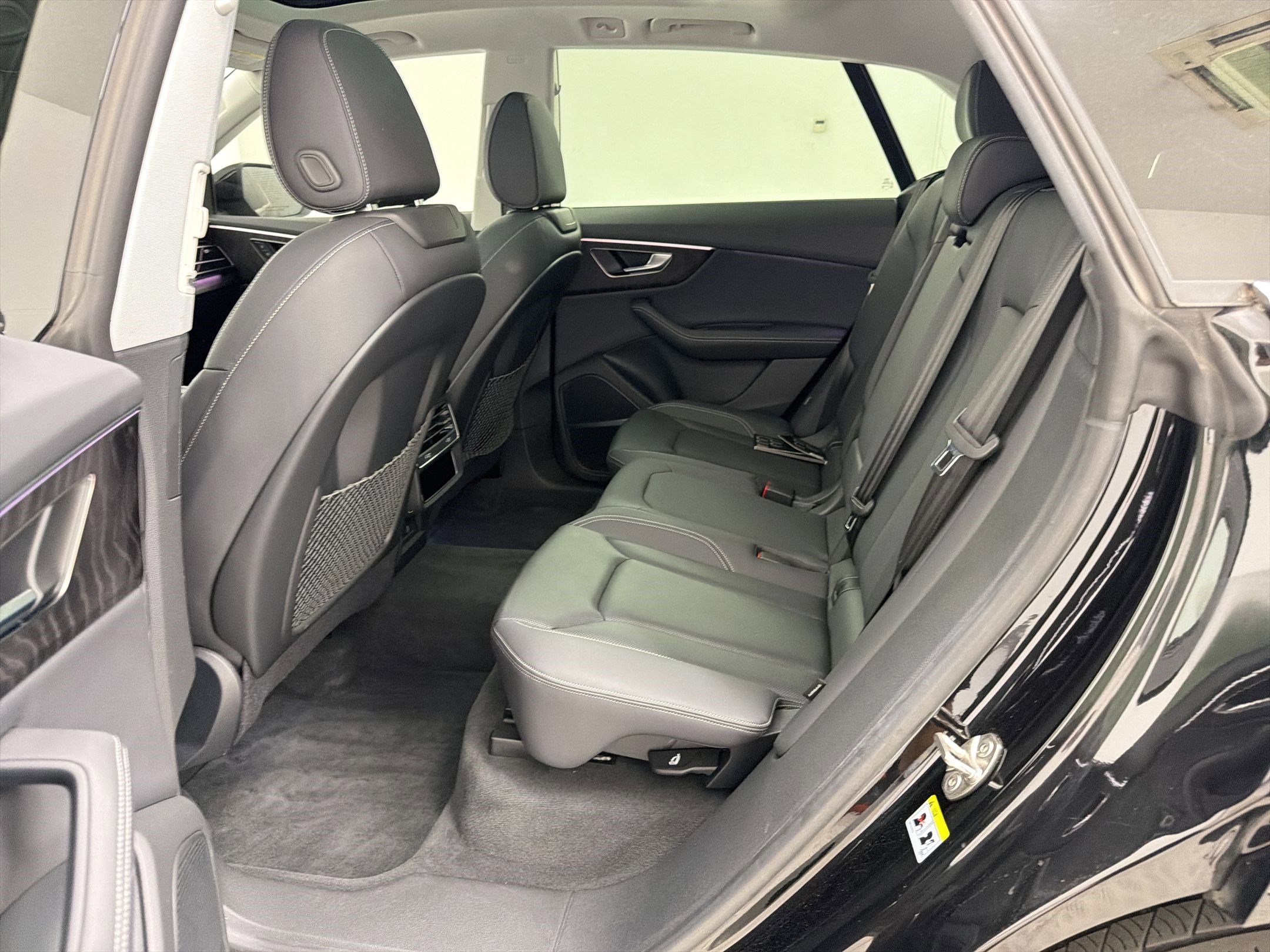 Used 2023 Audi Q8 Premium Plus w/ Premium Plus Package image 13