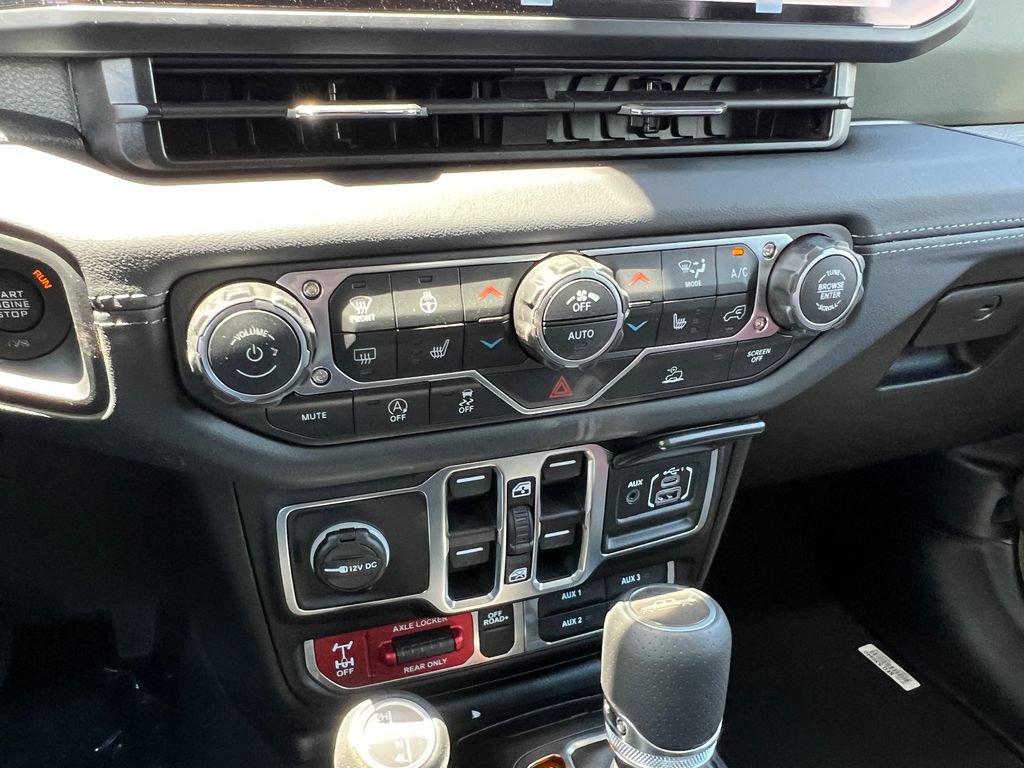 New 2026 Jeep Gladiator Mojave AWD/4WD image 25