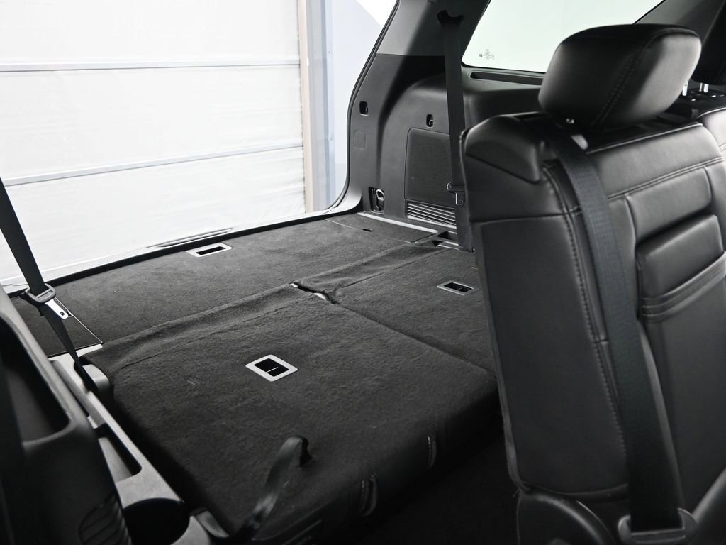 Used 2023 Ford Explorer Limited image 14