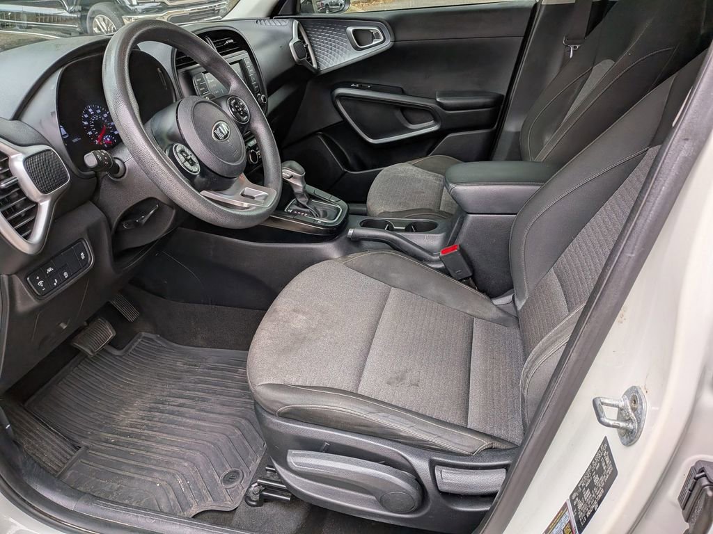 Used 2020 Kia Soul S FWD image 14