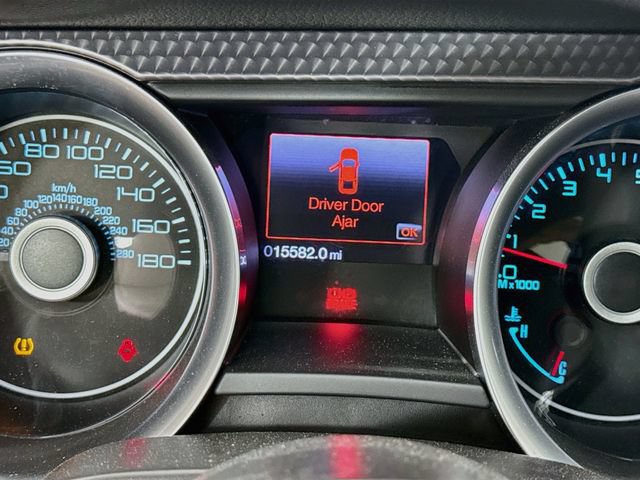 Used 2013 Ford Mustang Boss 302 w/ Boss 302 Accessory Pkg RWD image 12