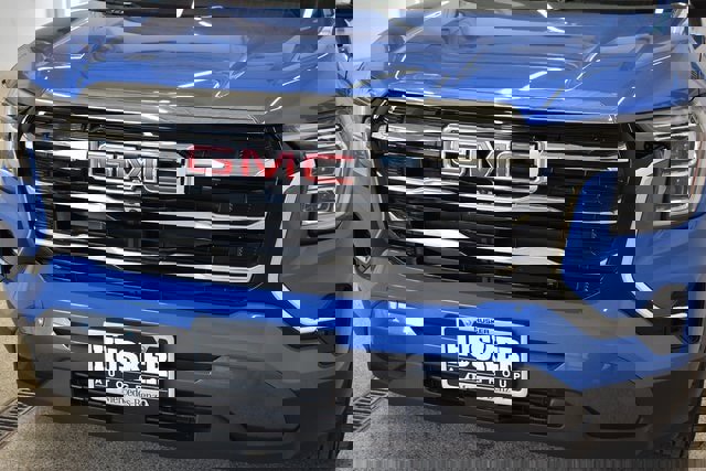 Used 2025 GMC Terrain Elevation w/ Technology Package II image 16