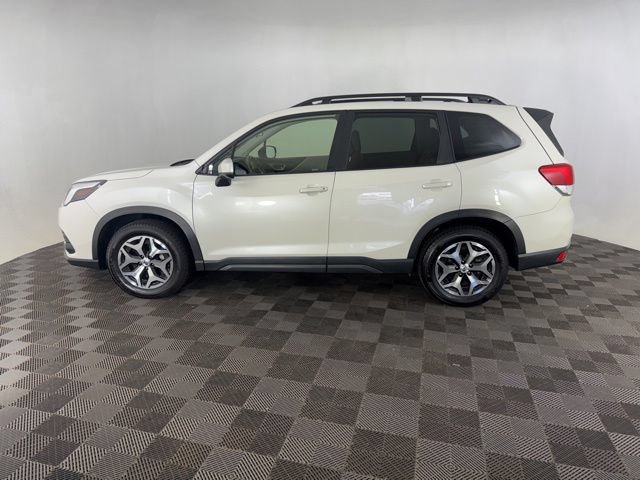 Used 2024 Subaru Forester Premium AWD/4WD image 8