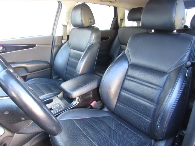 Used 2019 Kia Sorento EX w/ EX Touring Package AWD/4WD image 12