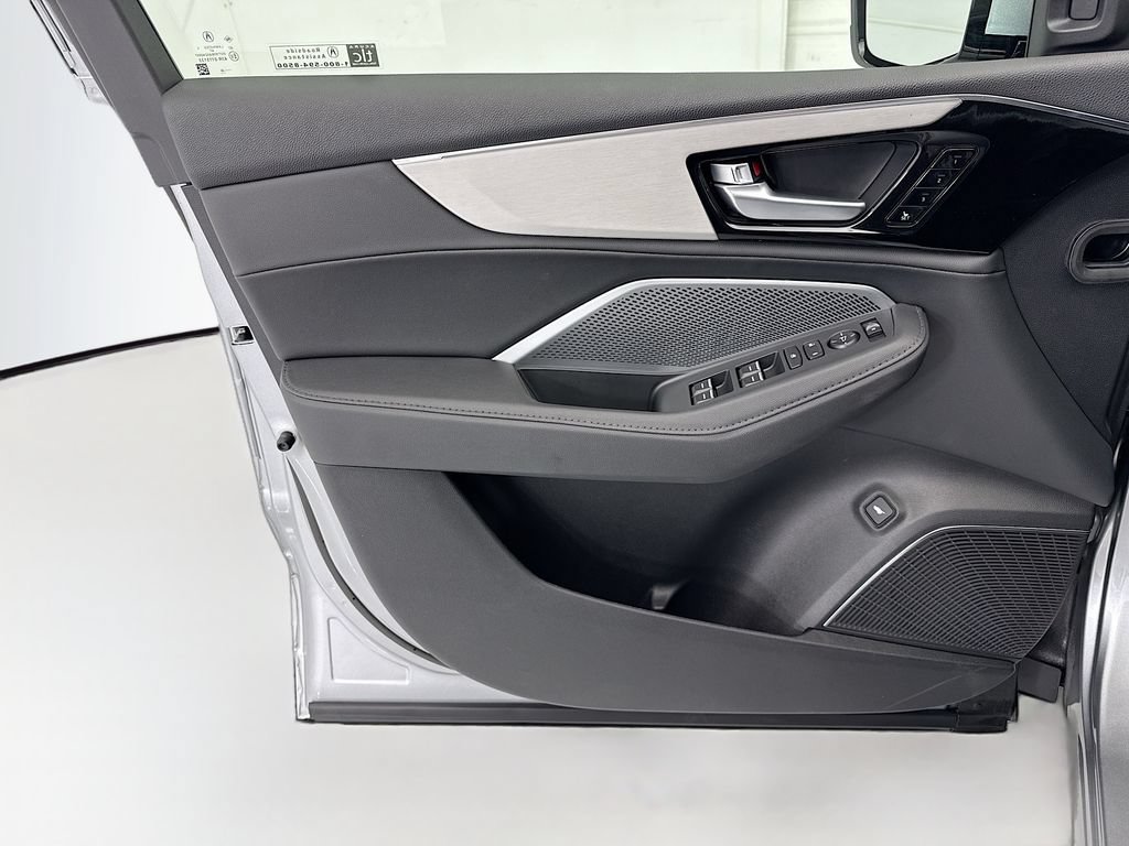 Used 2026 Acura MDX FWD image 24