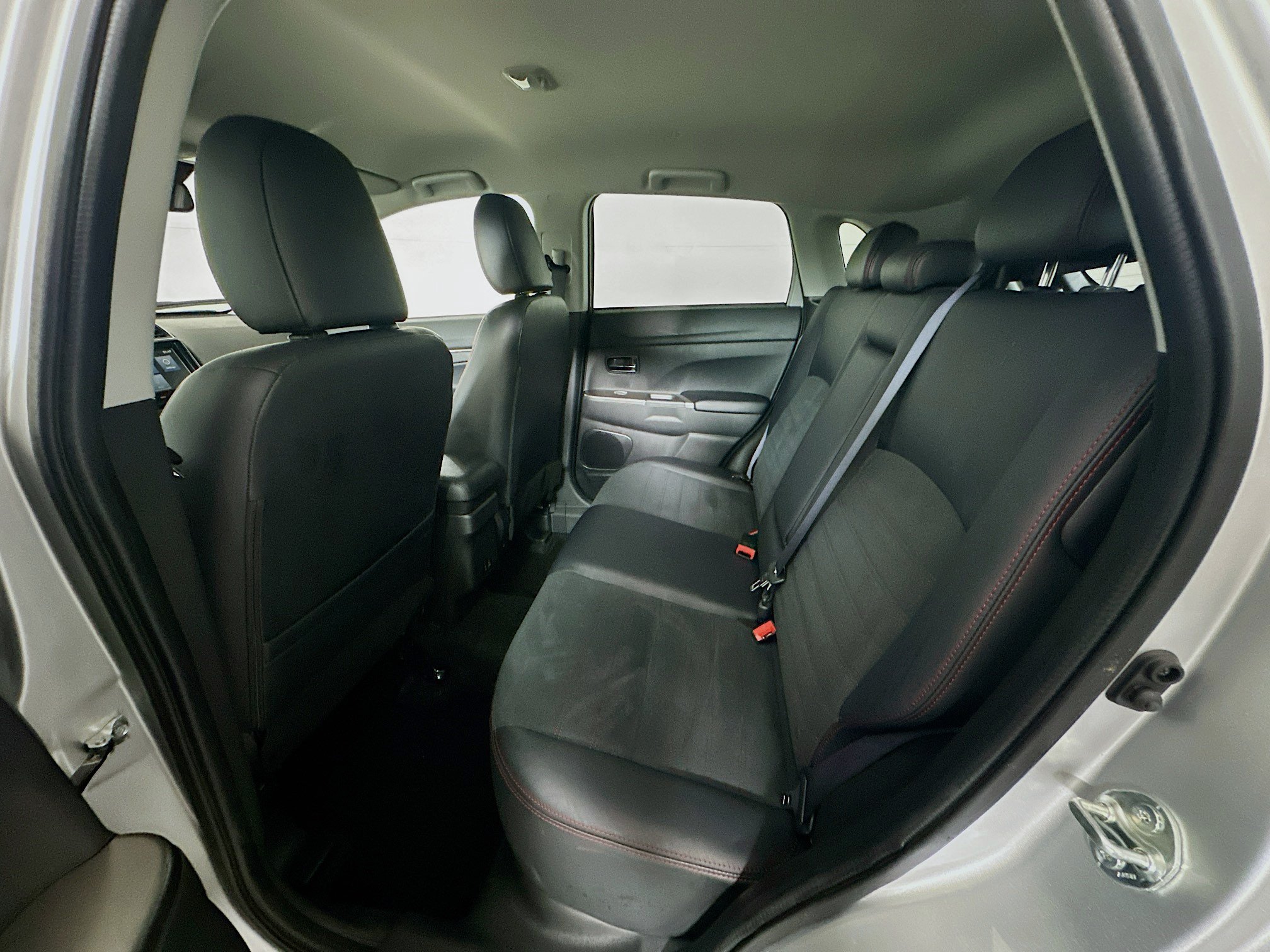 Used 2025 Mitsubishi Outlander Sport AWD image 26