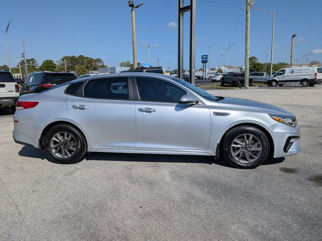 Used 2020 Kia Optima LX image 2