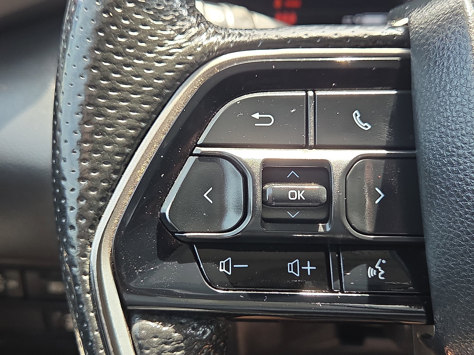Used 2024 Toyota Tundra Limited w/ Power Package AWD/4WD image 21