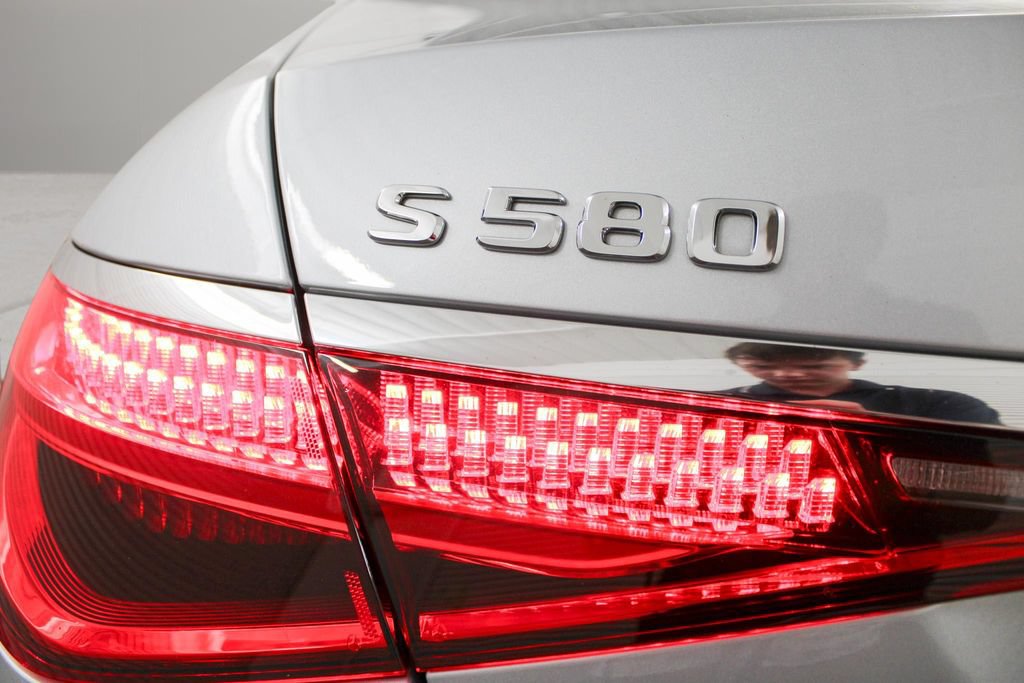 Used 2022 Mercedes-Benz S 580 4MATIC Sedan image 31
