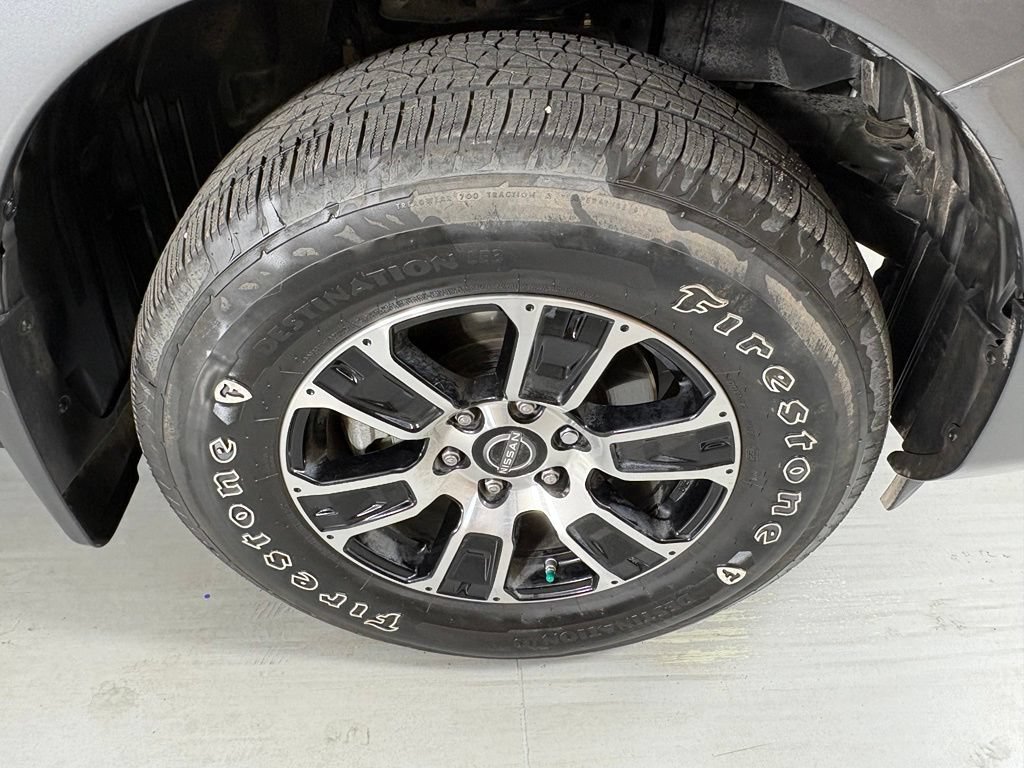Used 2024 Nissan Titan SV AWD/4WD image 14