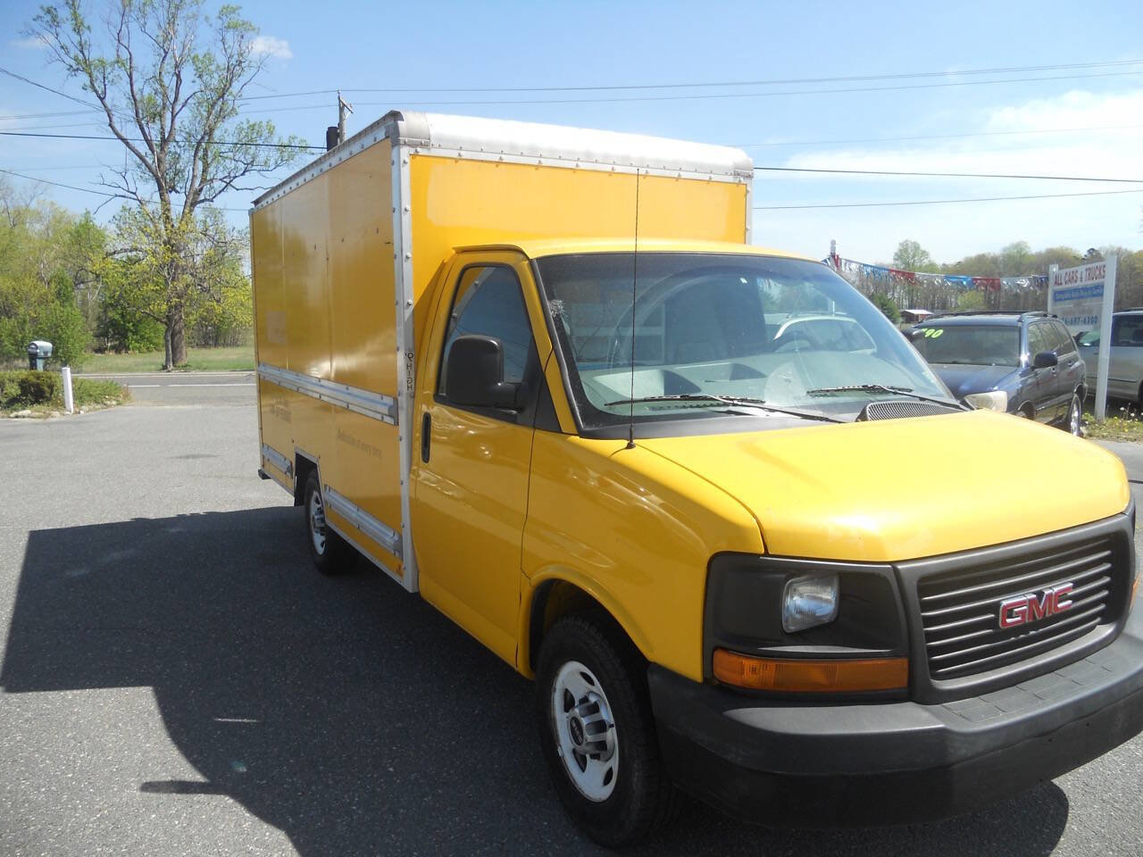 Used 2011 GMC Savana 3500 image 6