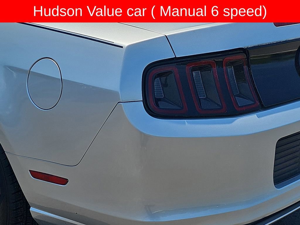 Used 2013 Ford Mustang Coupe RWD image 31