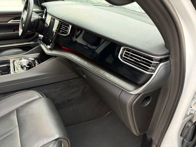Used 2024 Jeep Grand Wagoneer L Series II w/ Quick Order Packagew 28T AWD/4WD image 44
