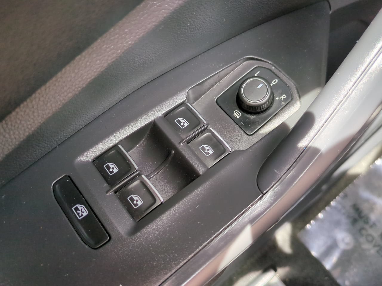 Used 2025 Volkswagen Jetta Sport FWD image 22