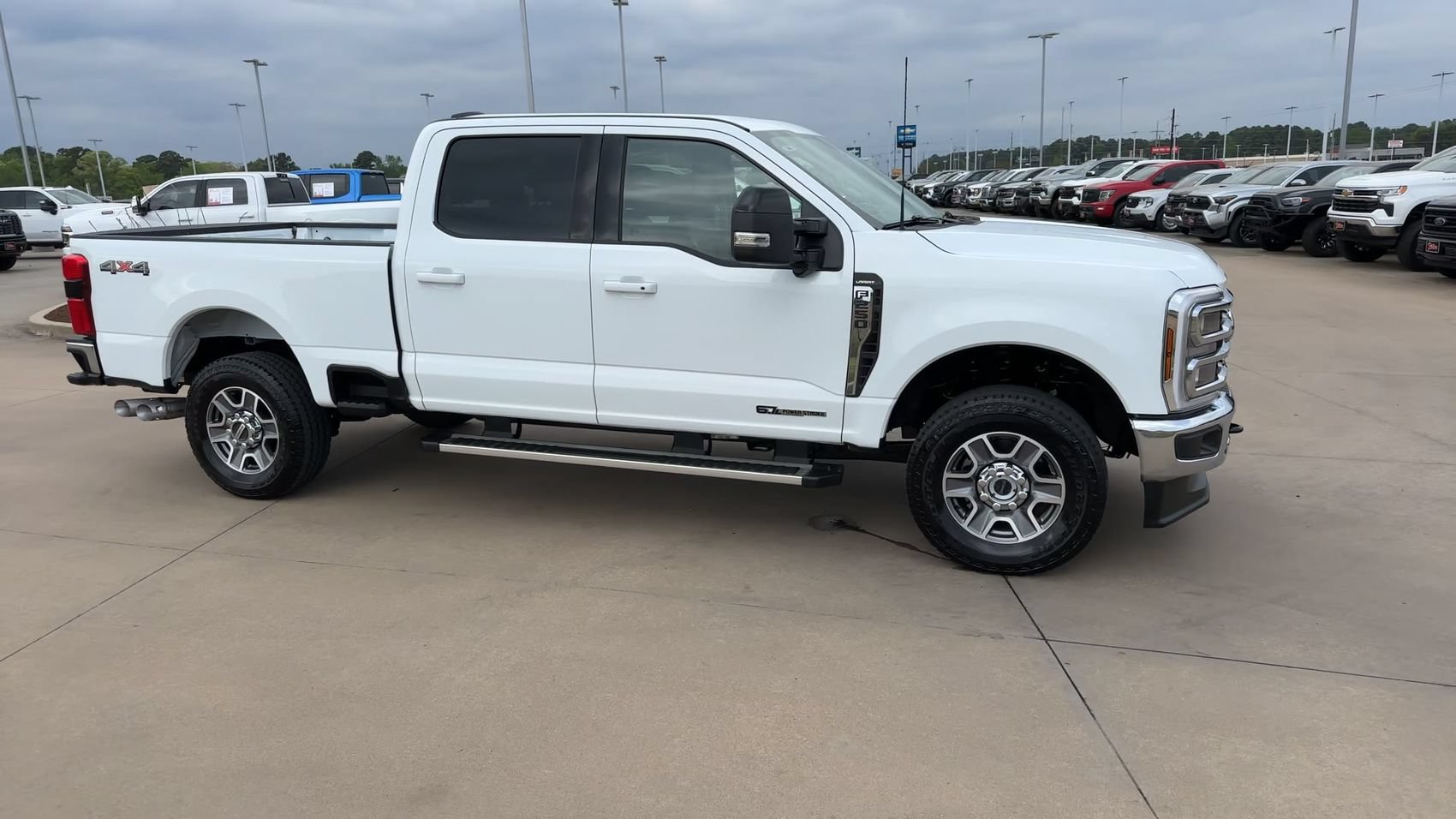 Used 2026 Ford F250 Lariat AWD/4WD image 9