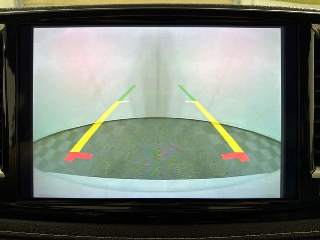 Used 2022 Chrysler Pacifica Touring-L FWD image 15