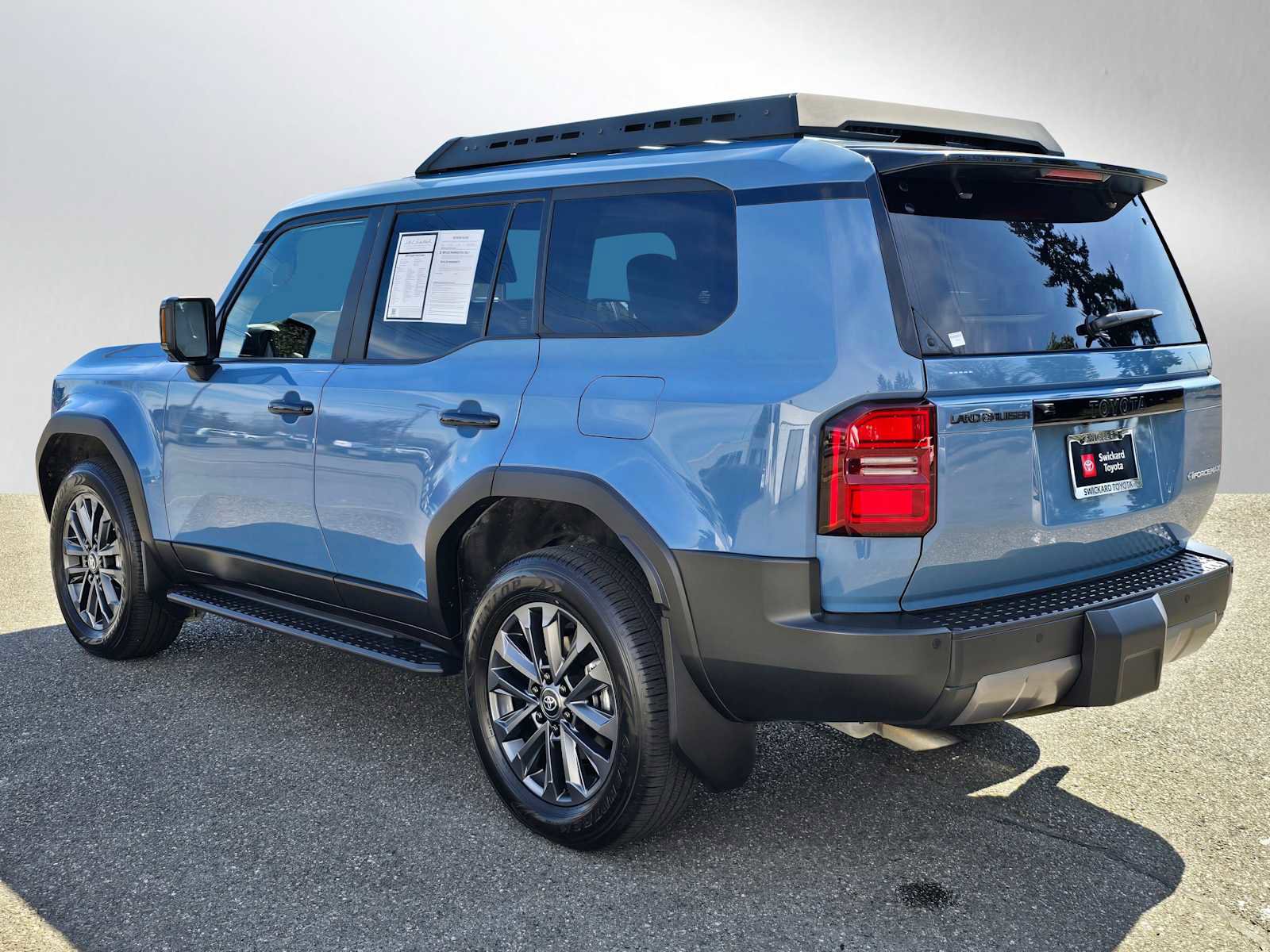 Used 2025 Toyota Land Cruiser w/ Premium Package image 5