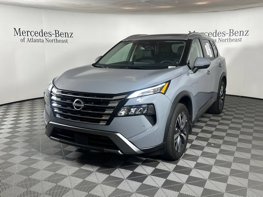 Used 2024 Nissan Rogue SL w/ SL Premium Package FWD image 3